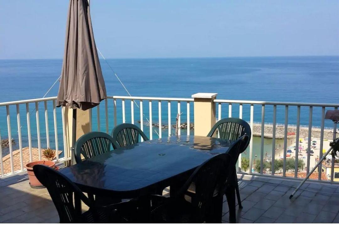 דירות פיצו La Terrazza Sul Mare מראה חיצוני תמונה